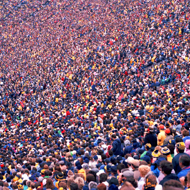 dreams.metroeve_crowds-dreams-meaning